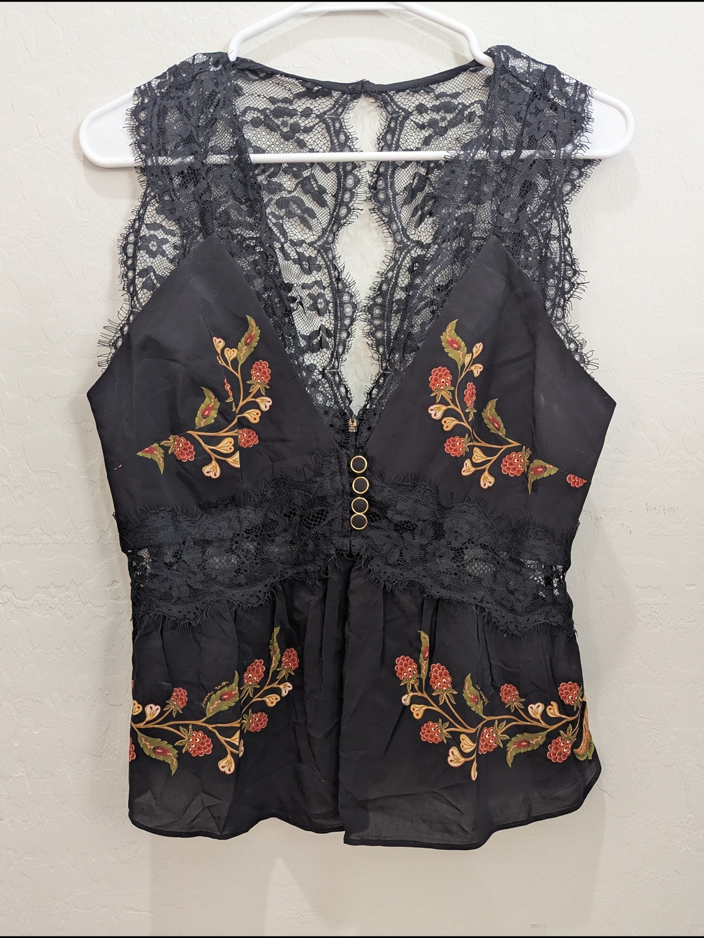 FARM Rio black berry garden sleeveless lace blouse - Size Medium - Picture 4 of 6